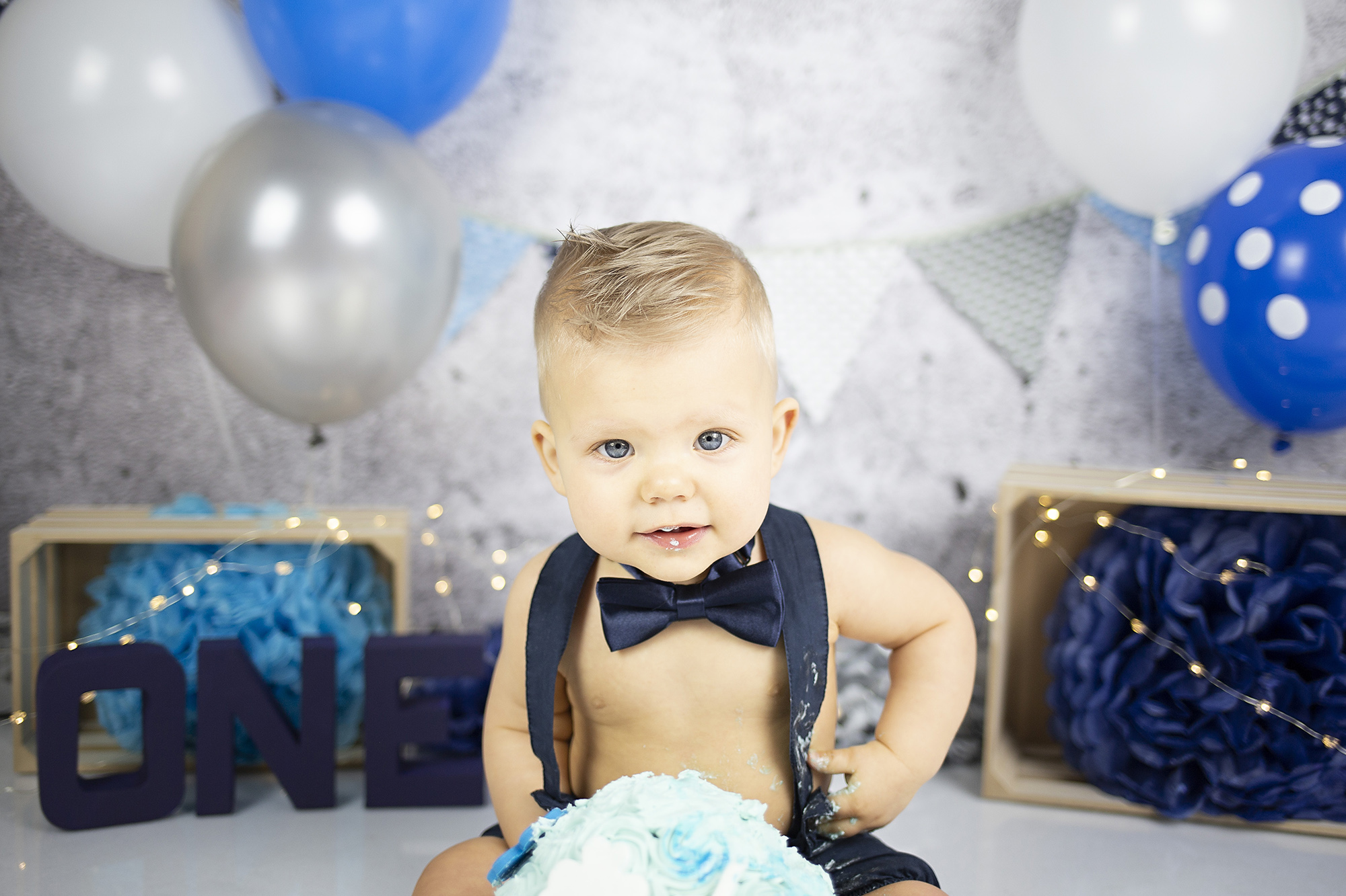 Wonderlijk cake smash fotoshoot 1jaar verjaardag feest badsessie cakesmash FB-92