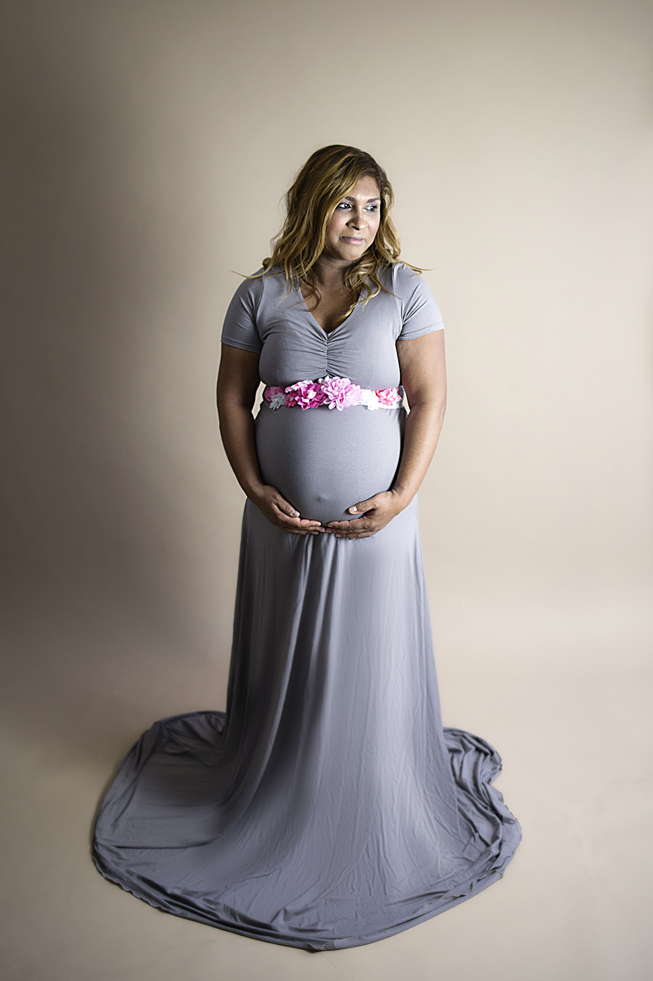 Betere zwangerschapsfotografie studio fotoshoot zwangerschapsjurk mii WB-95